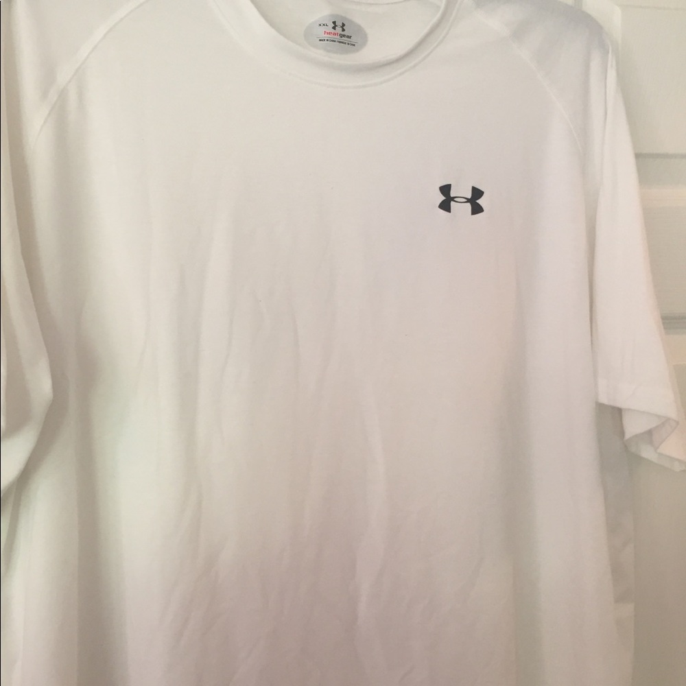 Men’s Under Armour T-shirt size XXL